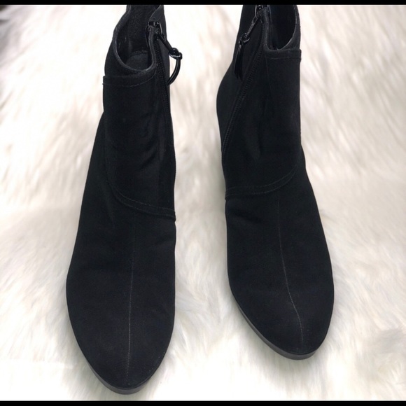 Stuart Weitzman Gore-Tex Booties - Picture 3 of 8